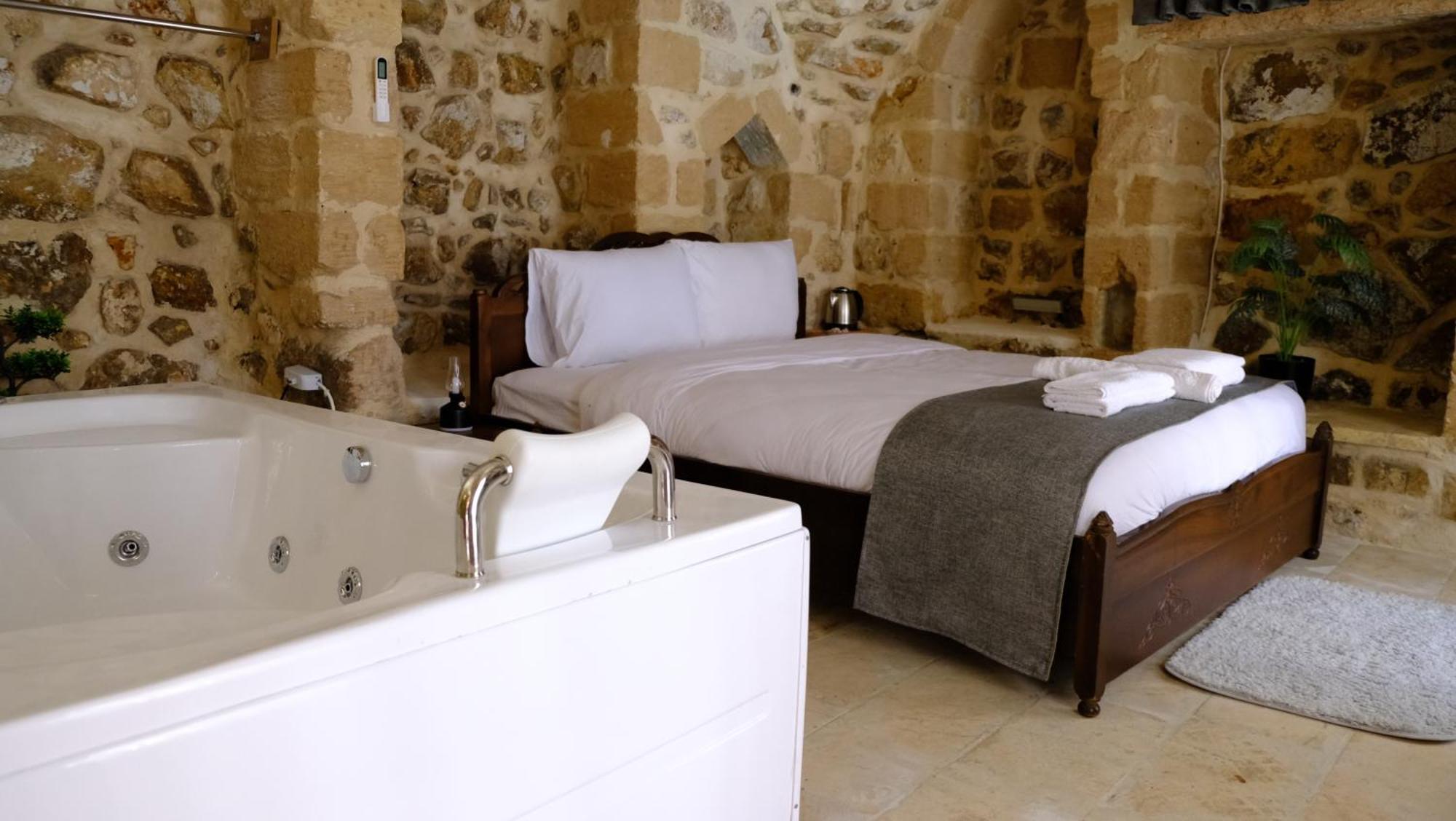 מרדין Arev Hotel מראה חיצוני תמונה
