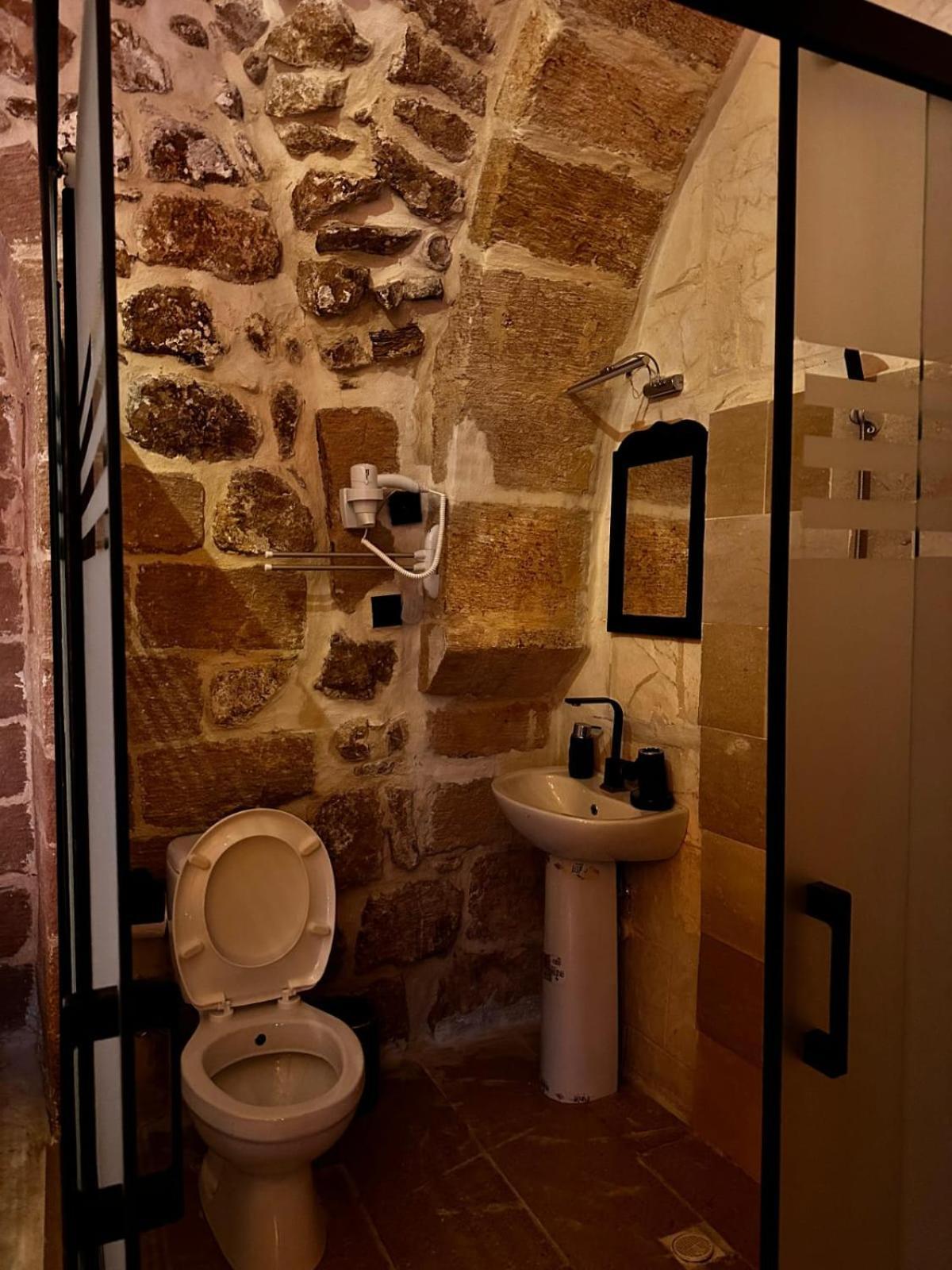 מרדין Arev Hotel מראה חיצוני תמונה