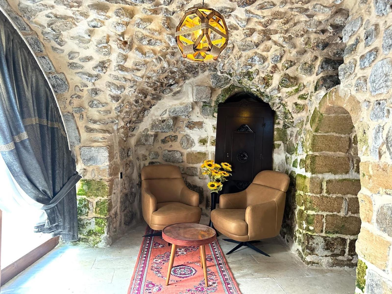 מרדין Arev Hotel מראה חיצוני תמונה