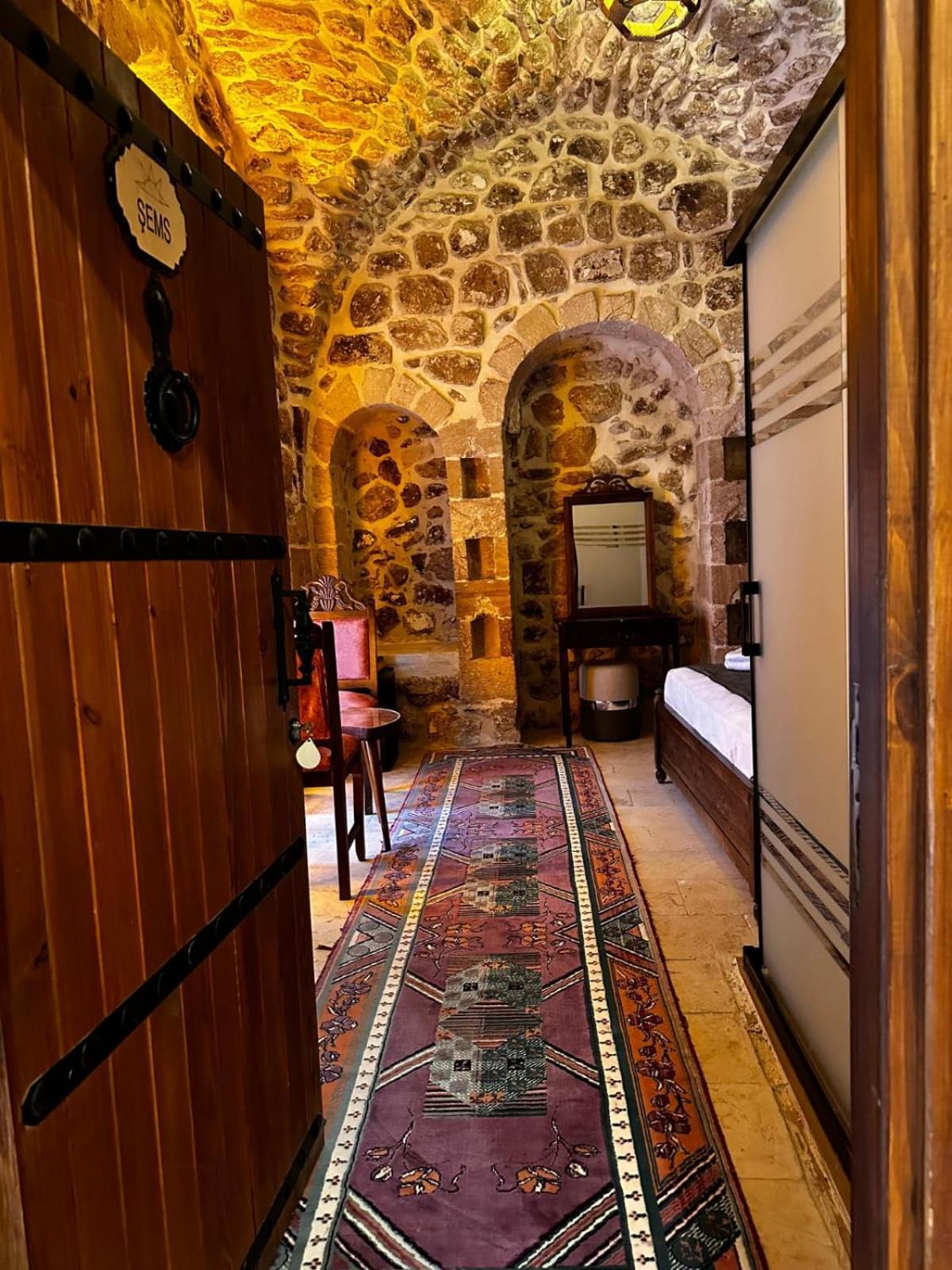 מרדין Arev Hotel מראה חיצוני תמונה